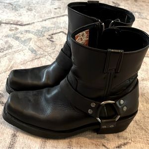 Harley Davidson motorcycle boots